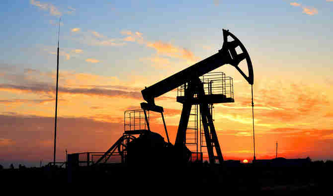 【原油收盘】油价暴涨至7年最高 地缘政治恐进一步抬高油价 美国最大原油盆地产量创记录