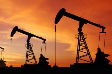 【原油收盘】俄欧能源冲突升级 美国原油库存下降，国际油价单日狂飙5%，美油站上80美元/桶